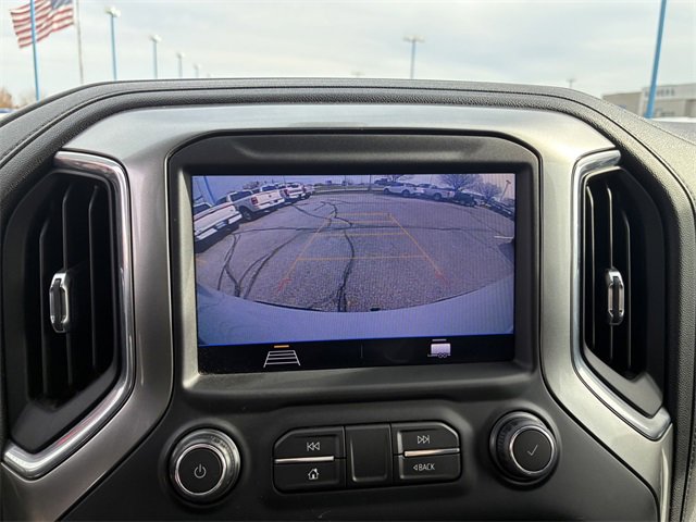 Used 2021 Chevrolet Silverado 1500 LT image 32