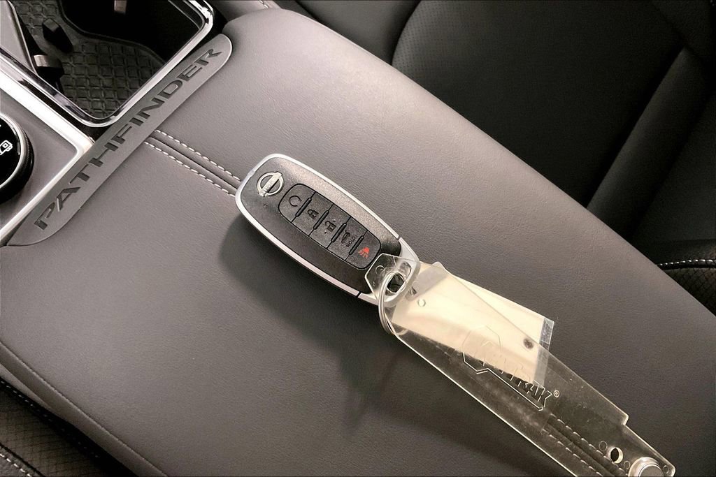 New 2026 Nissan Pathfinder SL AWD/4WD image 33