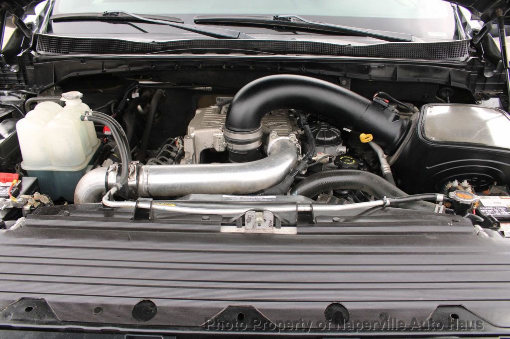 Used 2018 Nissan Titan SL w/ Midnight Edition AWD/4WD image 45
