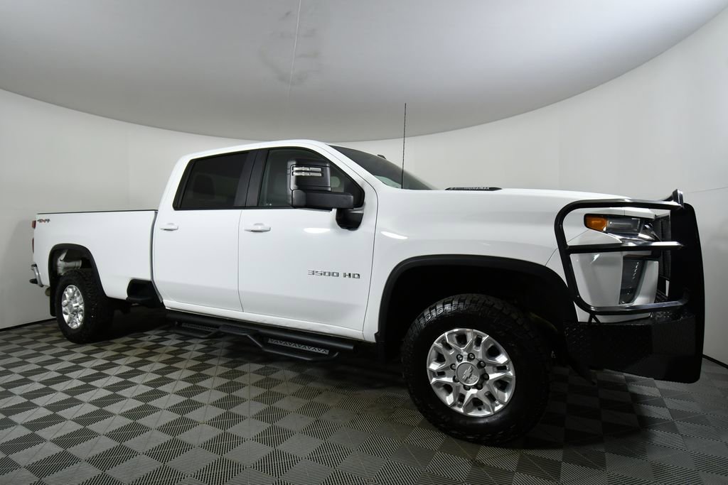 Used 2021 Chevrolet Silverado 3500 LT AWD/4WD image 9