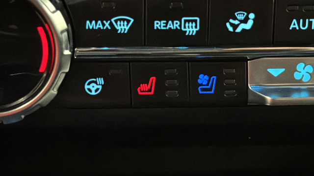 Used 2024 Ford F150 Lariat w/ Equipment Group 502A High AWD/4WD image 33