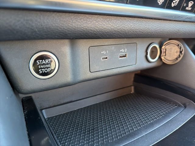 Used 2022 Nissan Rogue SL w/ SL Premium Package image 35