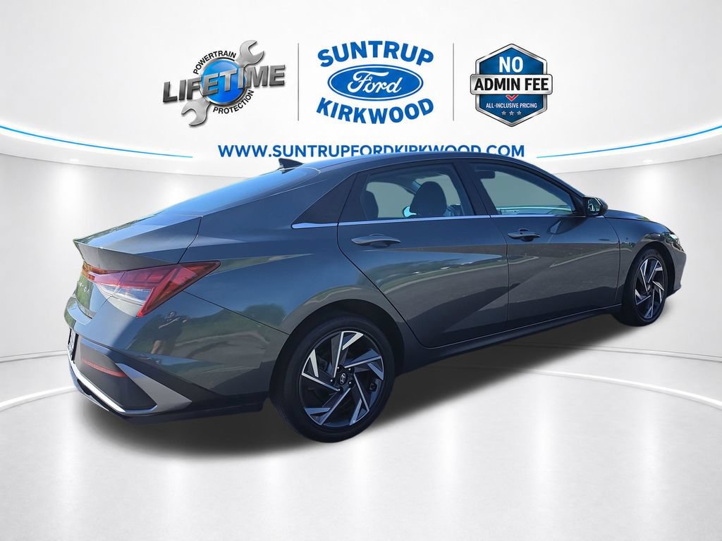 Used 2025 Hyundai Elantra SEL FWD image 6