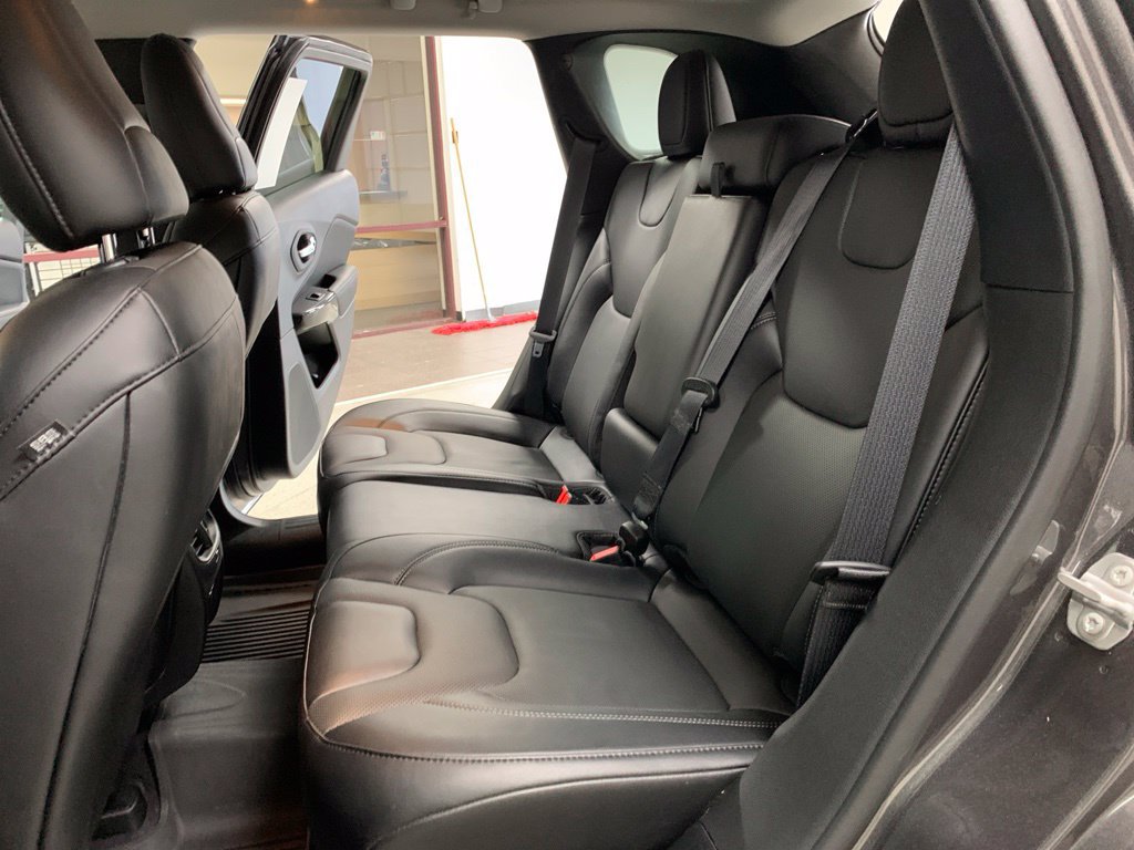 Certified 2023 Jeep Cherokee Altitude Lux w/ Lux Elite Package AWD/4WD image 13