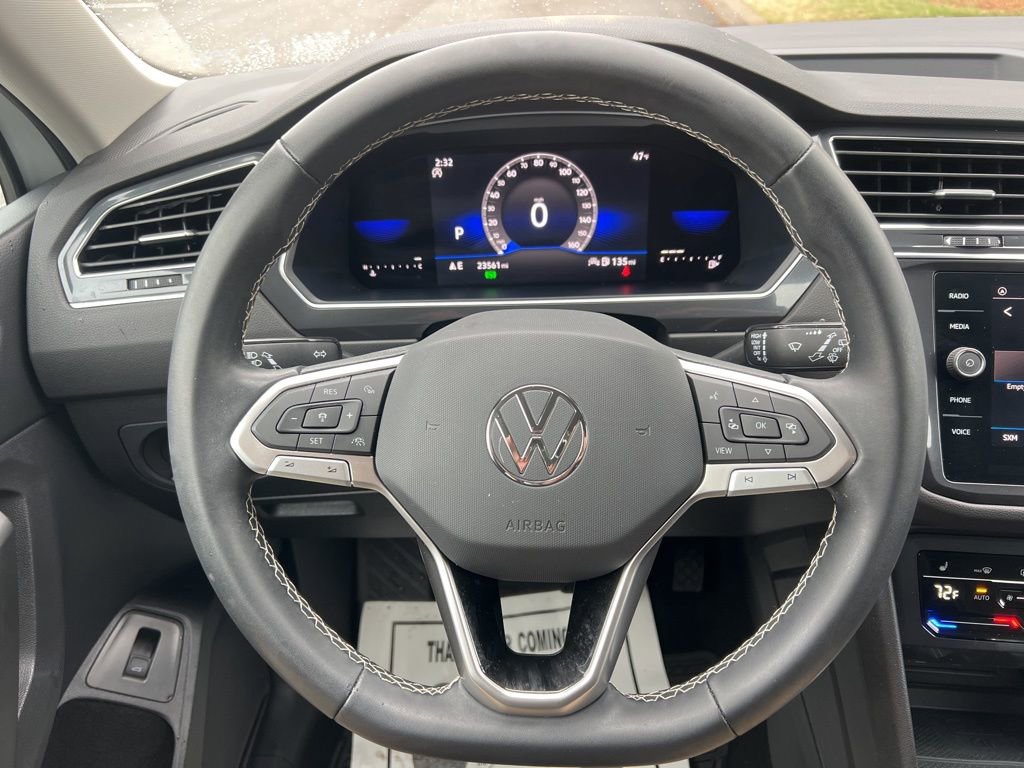 Used 2022 Volkswagen Tiguan SE image 15