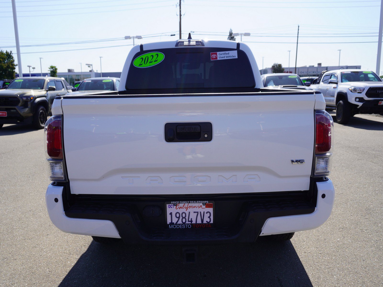 Used 2022 Toyota Tacoma TRD Off-Road w/ Technology Package AWD/4WD image 10