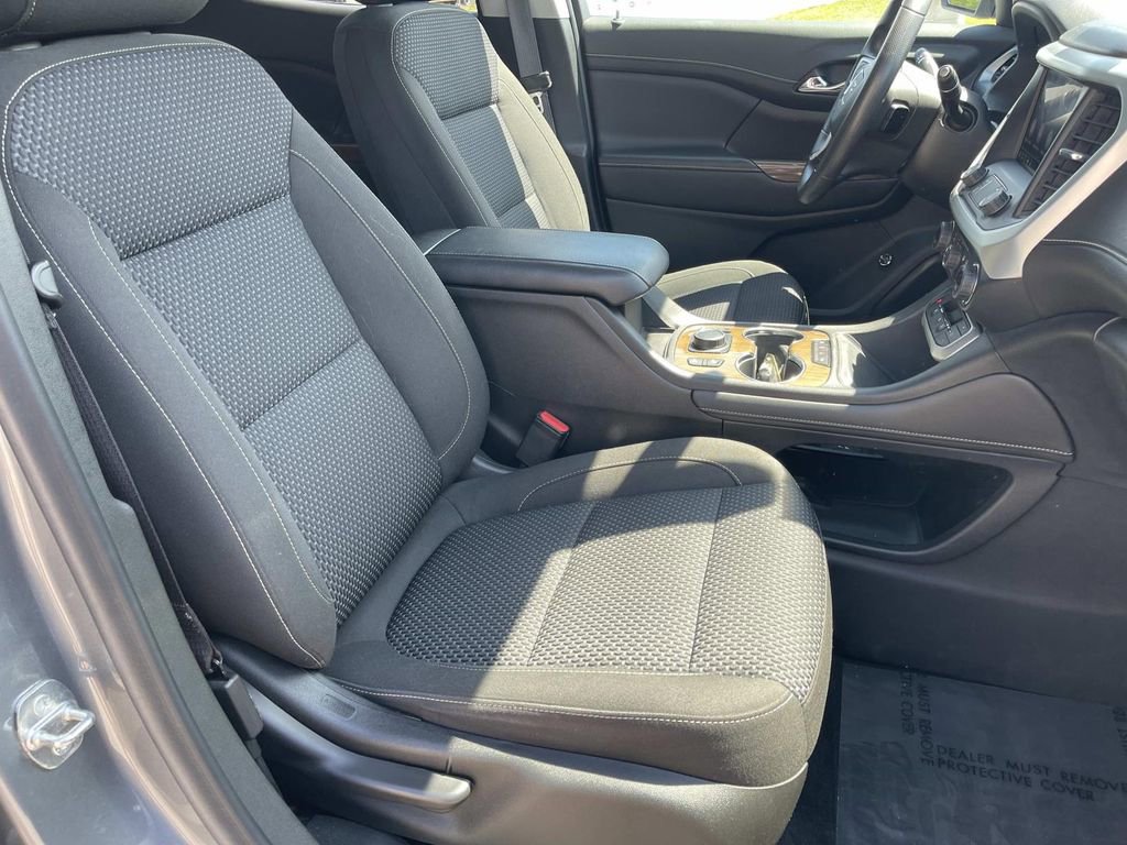 Used 2021 GMC Acadia SLE w/ Driver Convenience Package FWD image 23
