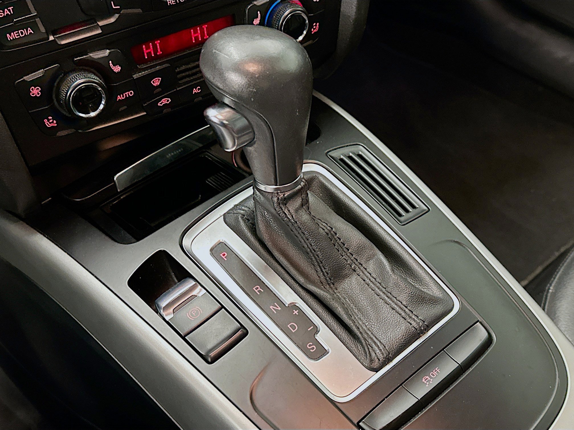 Used 2011 Audi A4 2.0T Premium Plus image 23