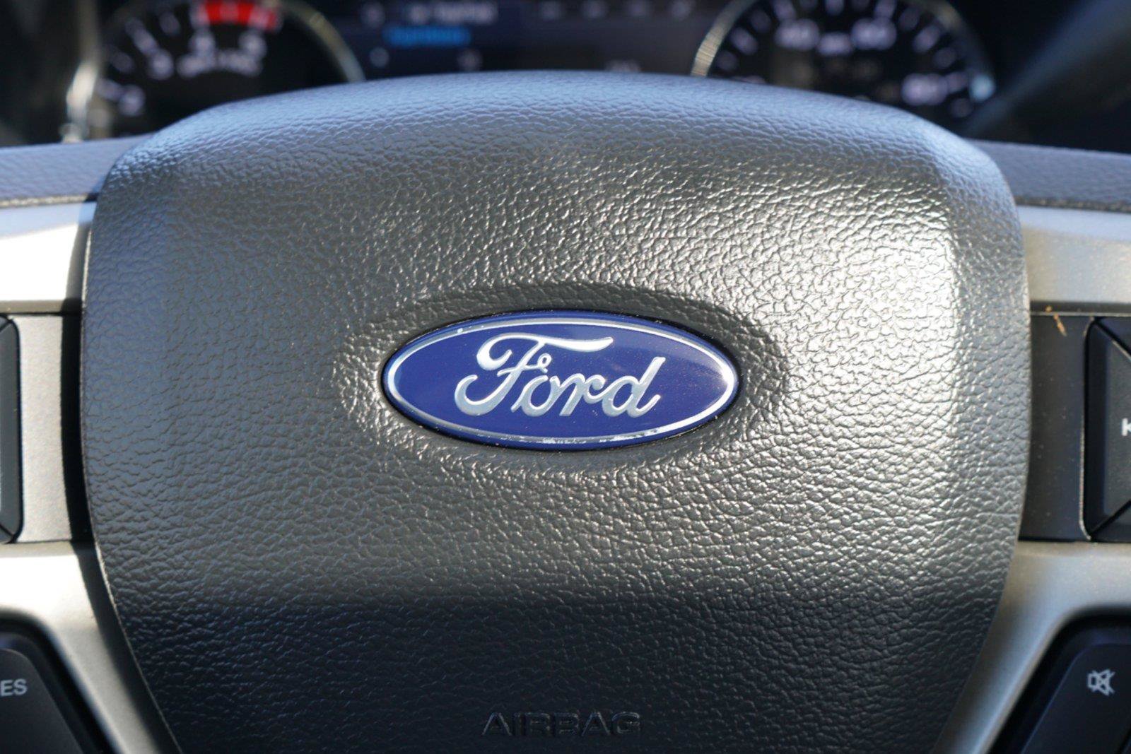 Used 2022 Ford F350 Lariat w/ Lariat Ultimate Package AWD/4WD image 15
