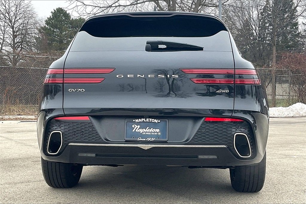 Used 2025 Genesis GV70 2.5T image 4