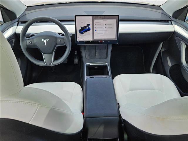 Used 2024 Tesla Model Y Long Range image 19