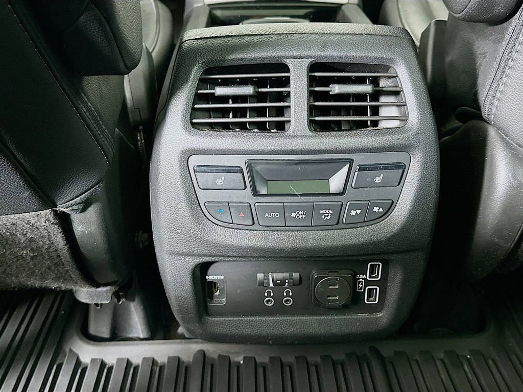 Used 2019 Honda Pilot Elite image 33