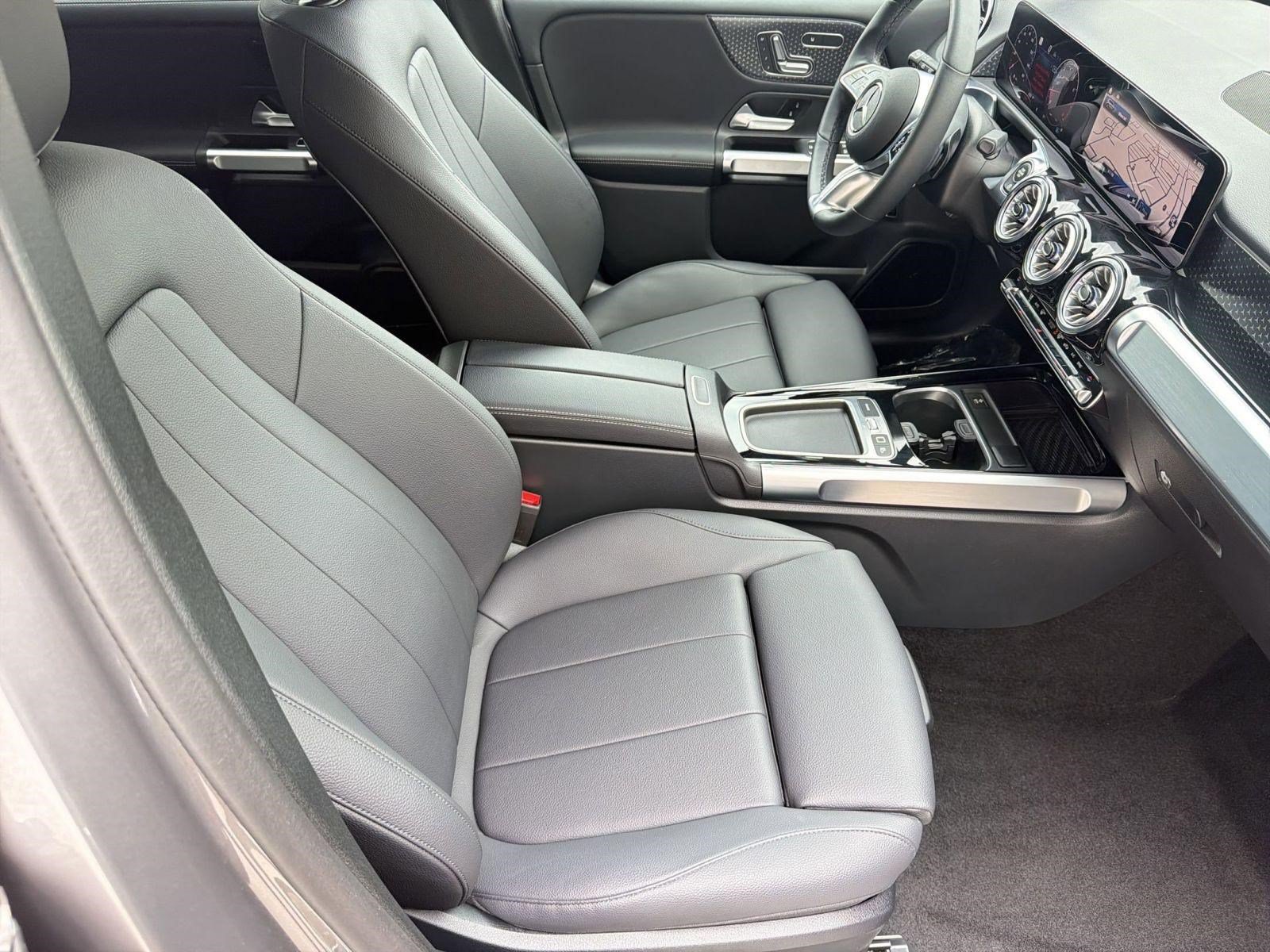 Certified 2026 Mercedes-Benz GLB 250 4MATIC image 31