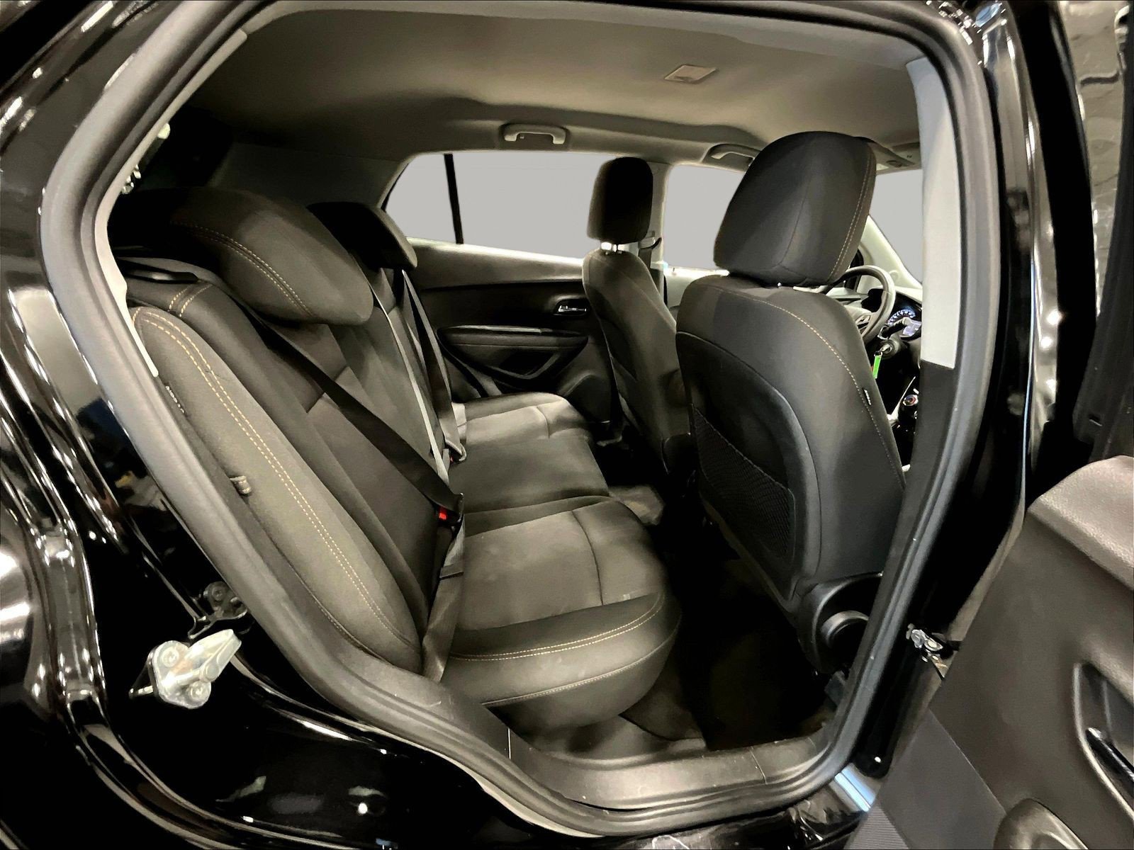 Used 2019 Chevrolet Trax LT FWD image 25