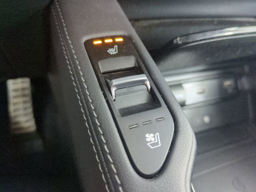 Used 2021 Kia Telluride SX w/ Nightfall Edition Package AWD/4WD image 30