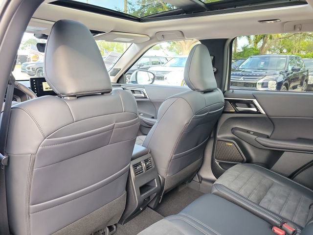 New 2026 Mitsubishi Outlander SE FWD image 15