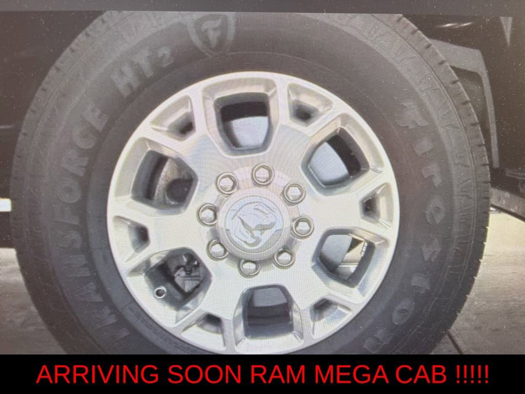 Used 2024 RAM 3500 Laramie w/ Chrome Bumper Package AWD/4WD image 10