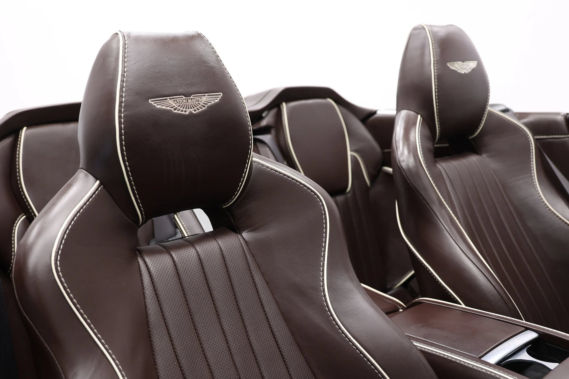Used 2016 Aston Martin DB9 GT RWD image 73