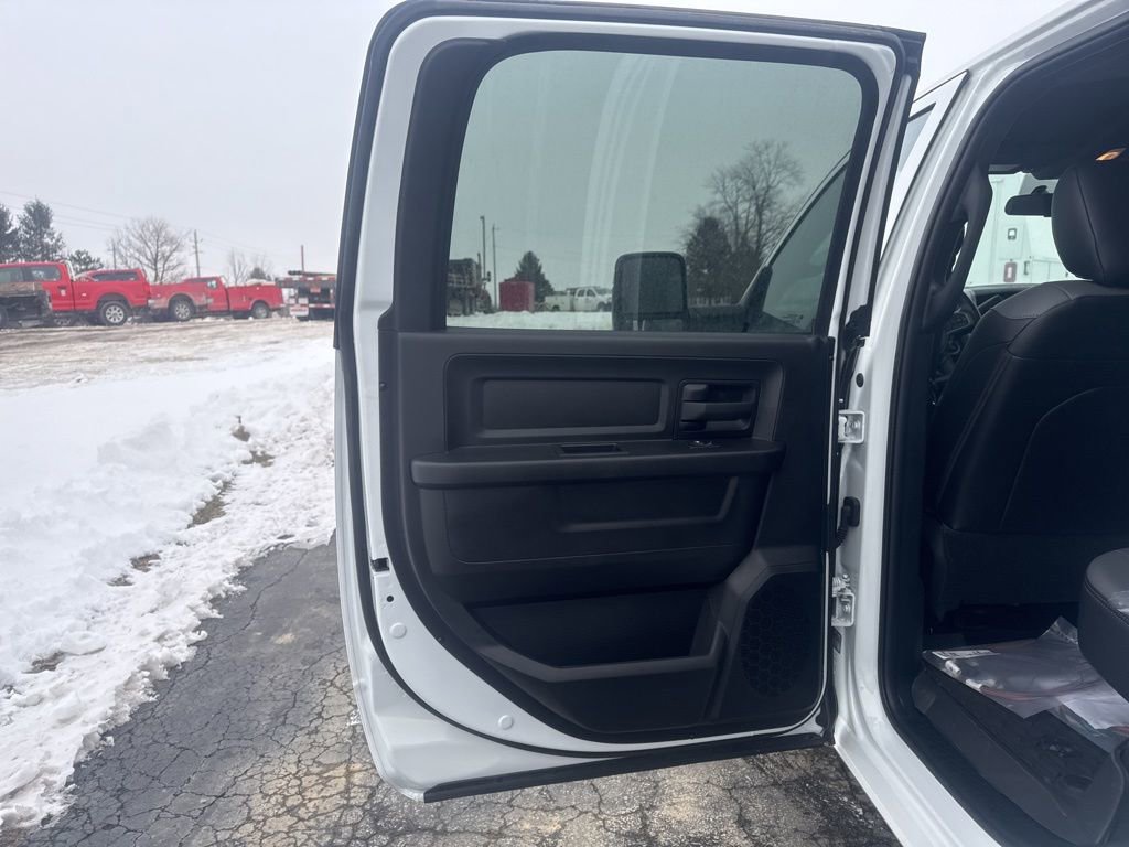 New 2024 RAM 5500 Tradesman AWD/4WD image 26