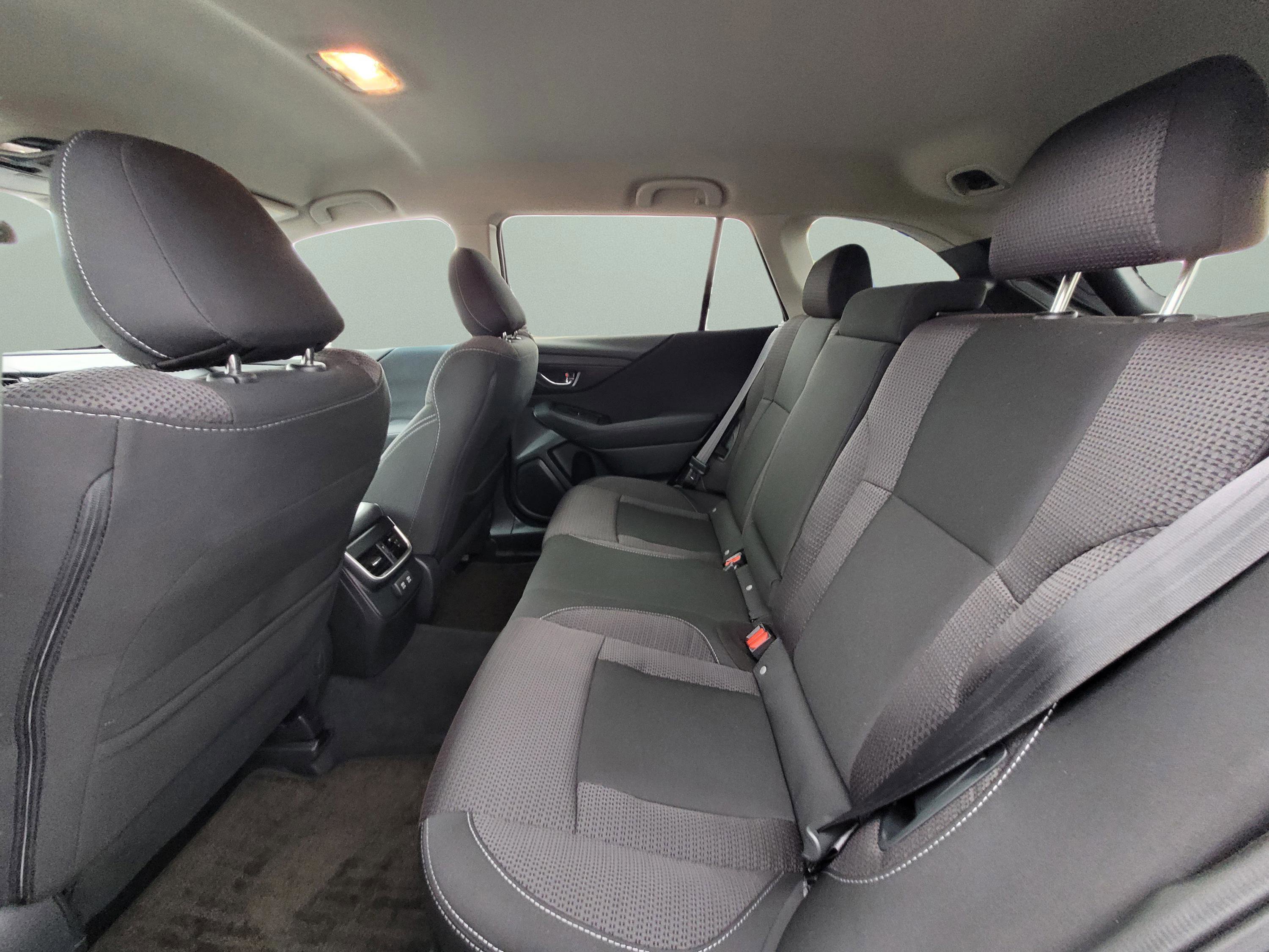 Used 2022 Subaru Outback Premium AWD/4WD image 16