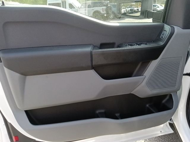 New 2026 Ford F250 XL w/ XL Chrome Package image 11