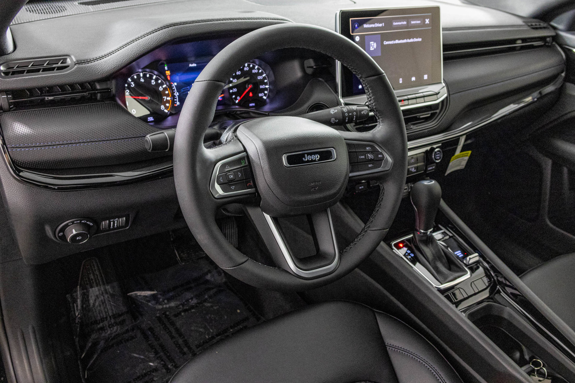 New 2026 Jeep Compass Latitude AWD/4WD image 3