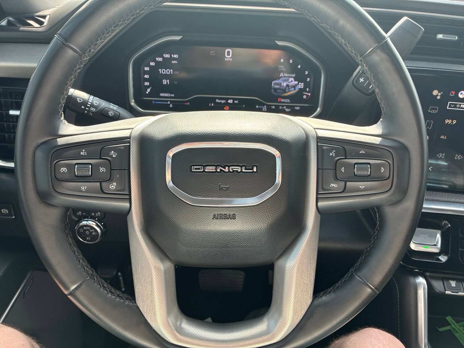 Used 2024 GMC Sierra 2500 Denali w/ Denali Reserve Package AWD/4WD image 13