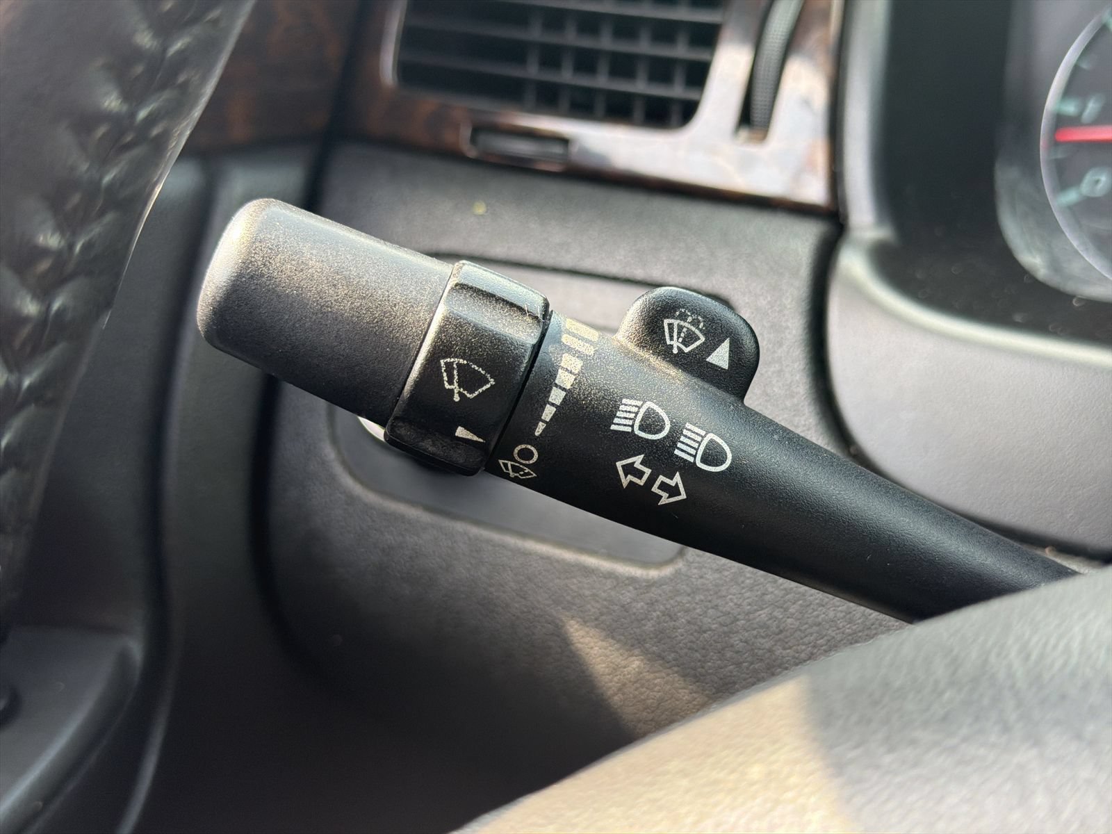 Used 2012 Chevrolet Impala LT FWD image 24