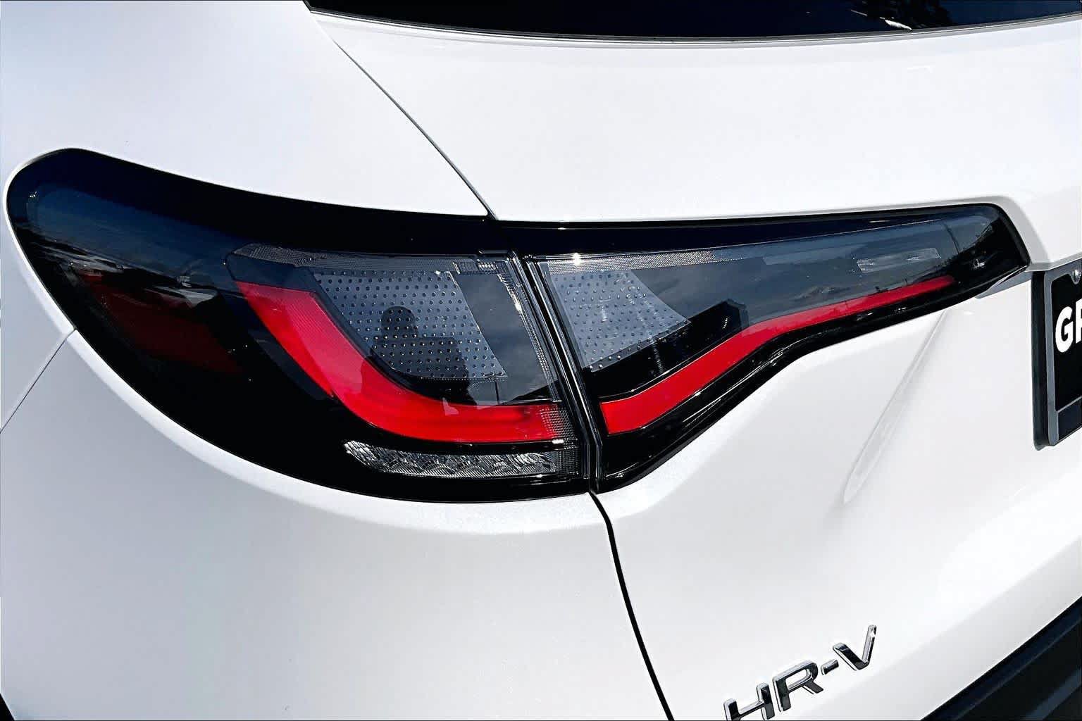 Used 2024 Honda HR-V LX image 28