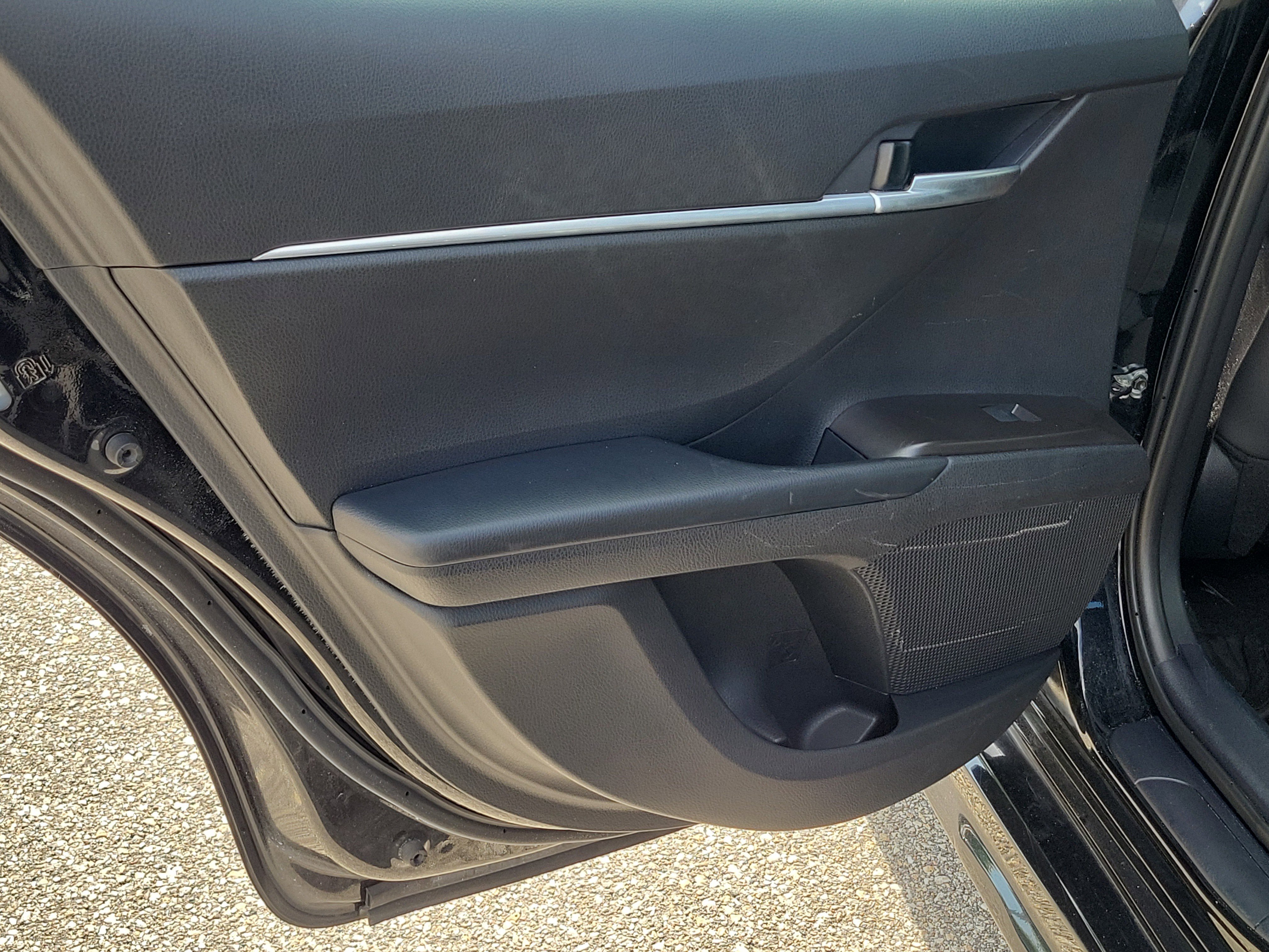Used 2024 Toyota Camry SE FWD image 12