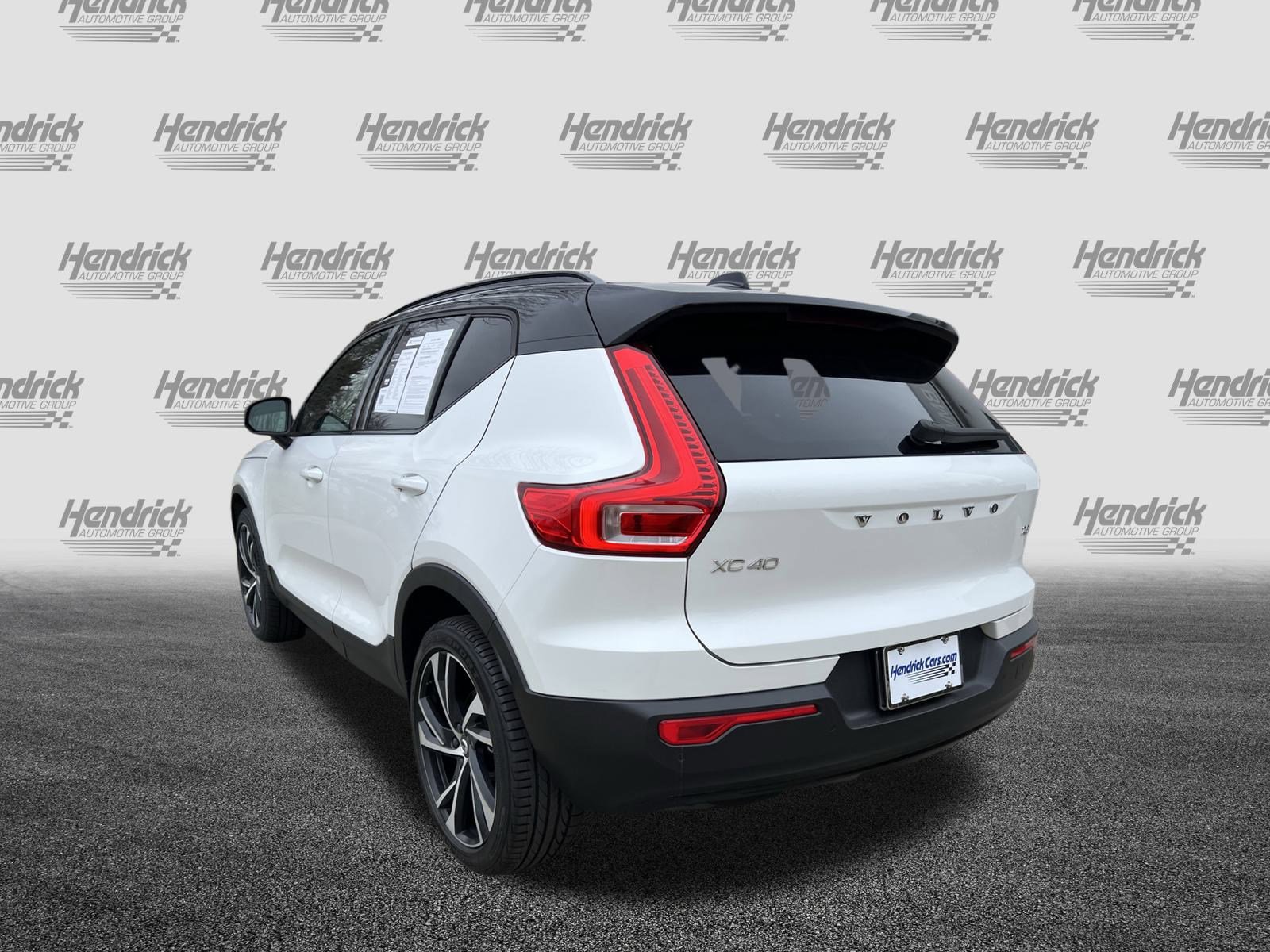 Used 2021 Volvo XC40 T5 R-Design w/ Advanced Package image 7