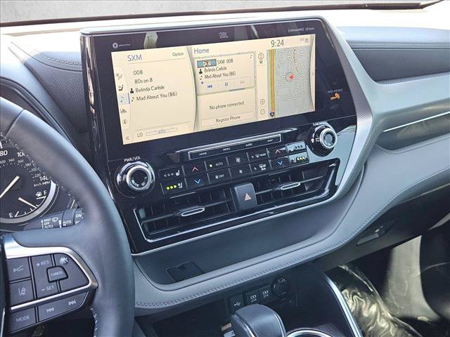 Used 2021 Toyota Highlander Platinum FWD image 21