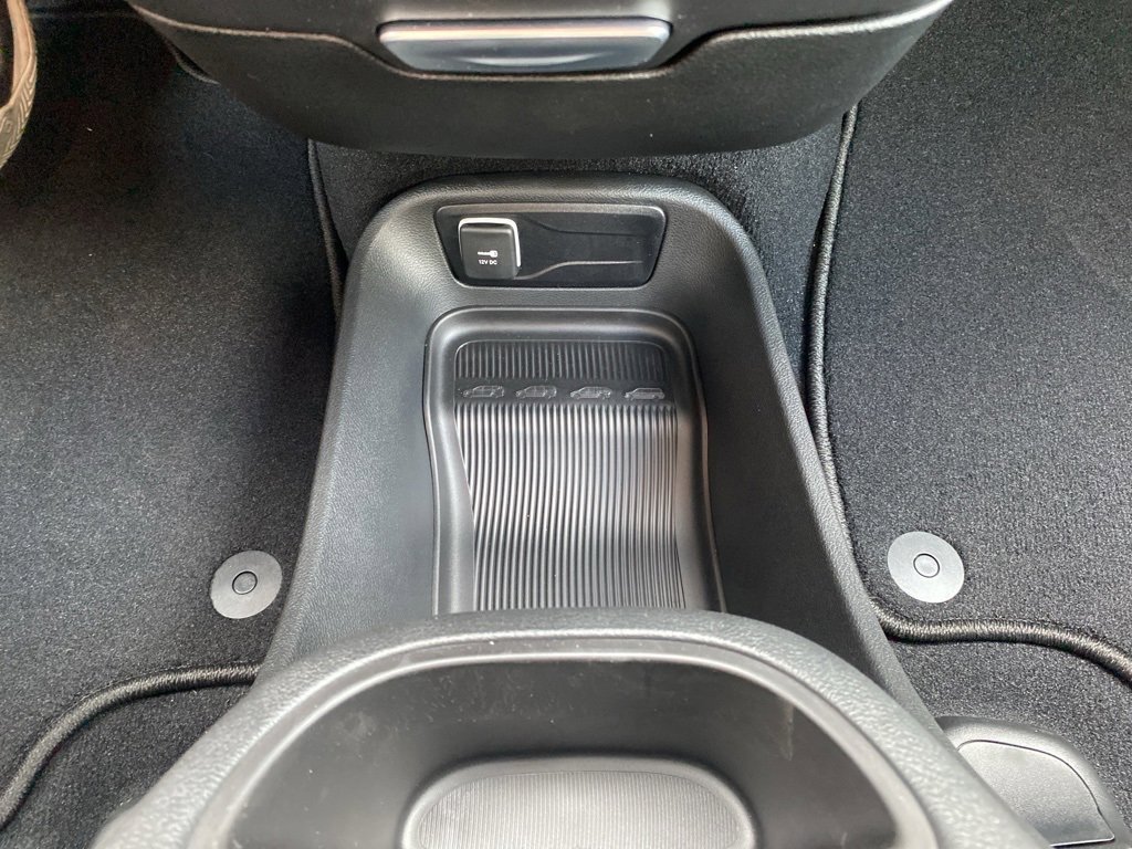 New 2026 Chrysler Pacifica Select w/ S Appearance Package image 27