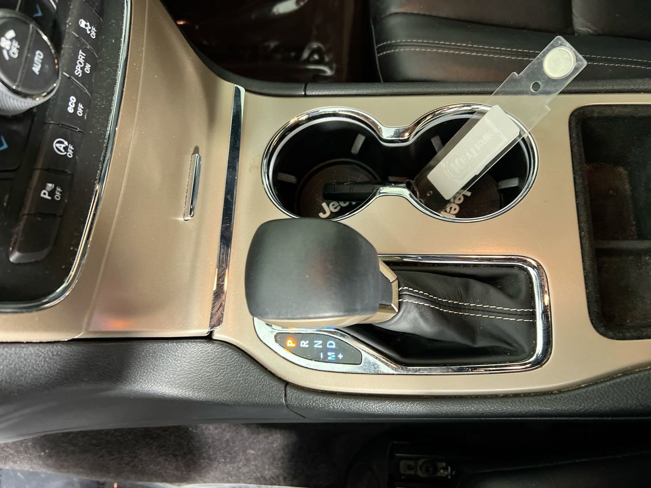 Used 2017 Jeep Grand Cherokee Limited image 22