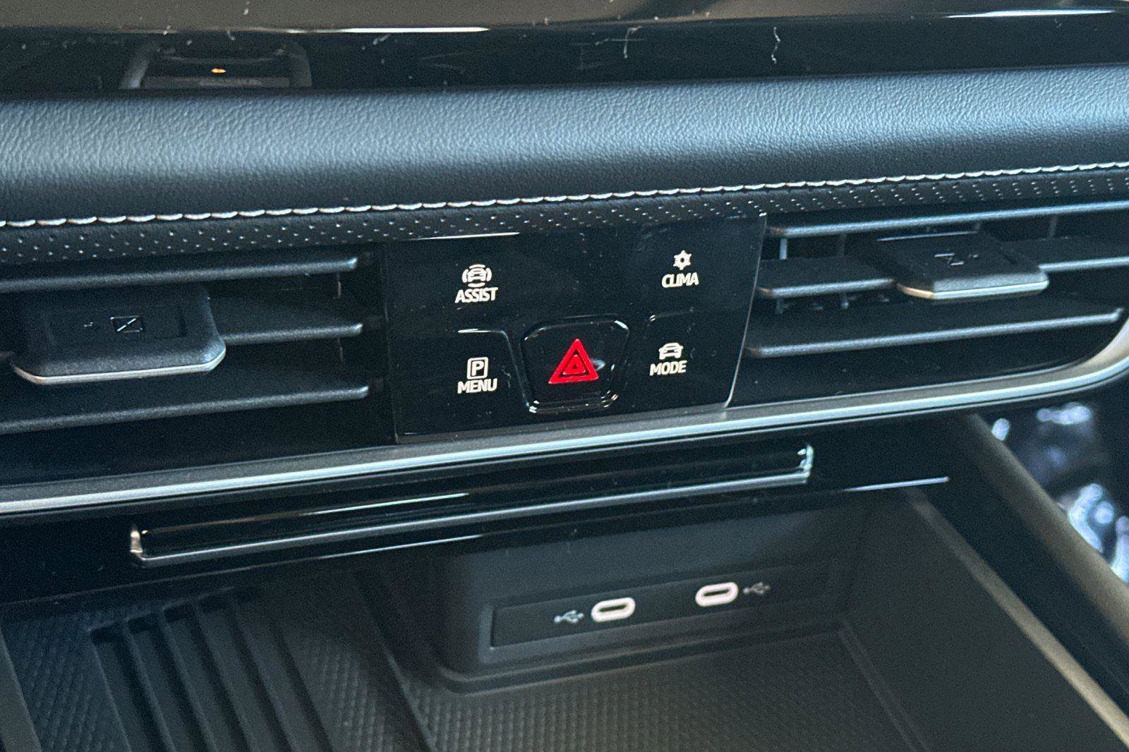 New 2026 Volkswagen Atlas SE image 20