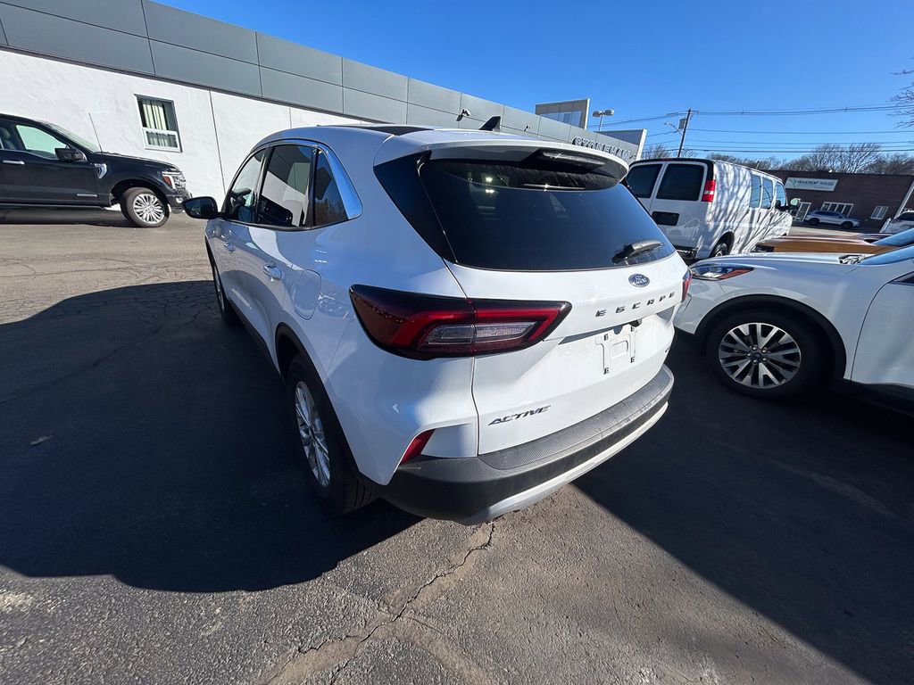 Used 2024 Ford Escape Active image 5