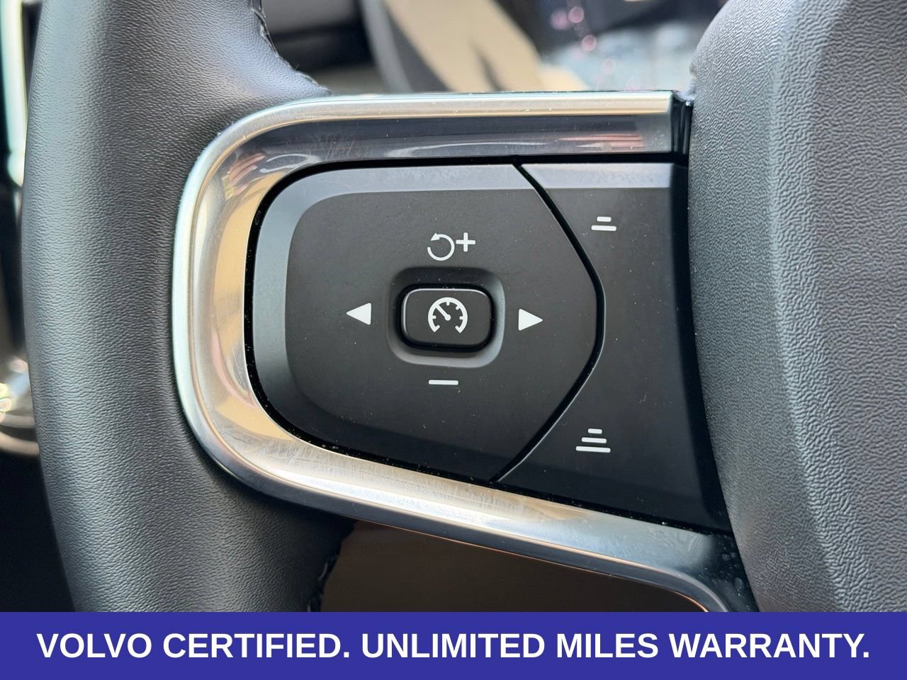 Certified 2026 Volvo XC40 B5 Plus AWD/4WD image 17
