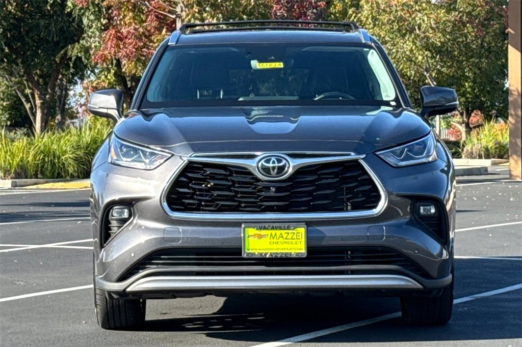 Used 2022 Toyota Highlander Platinum image 6