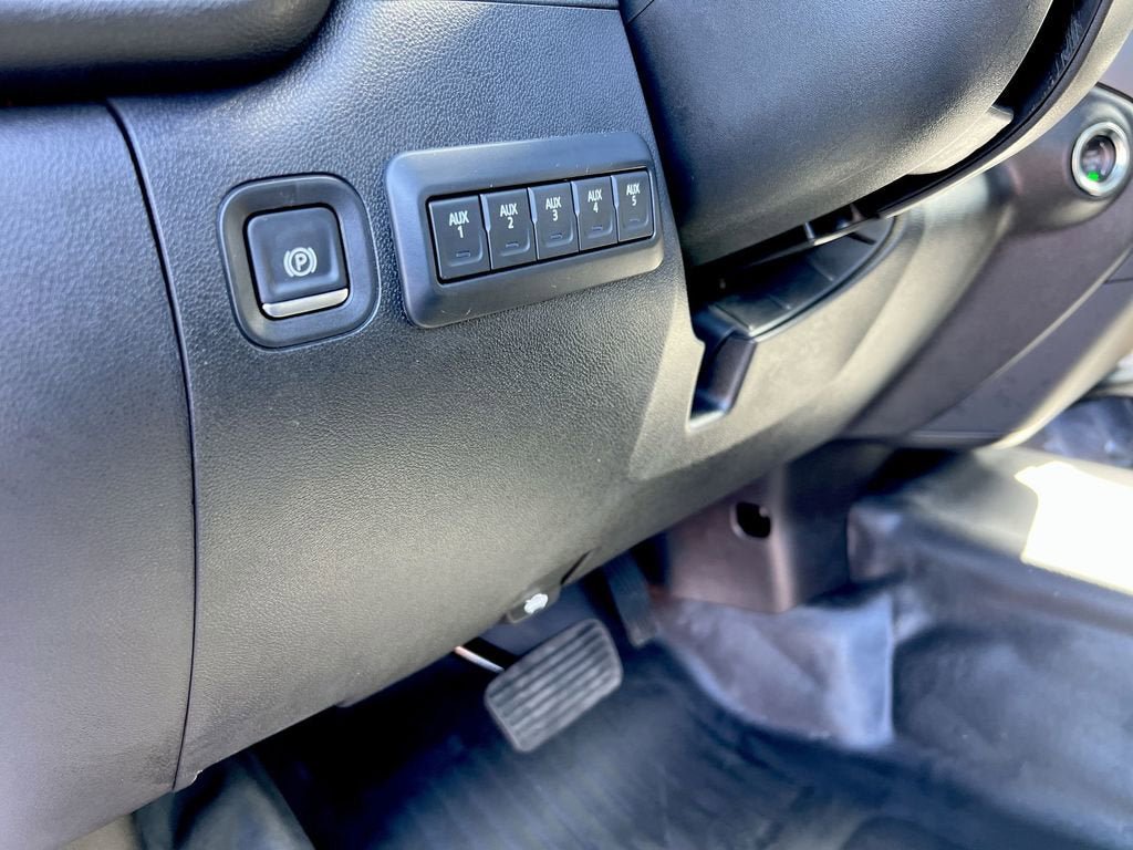 New 2025 Chevrolet Silverado 3500 W/T w/ WT Convenience Package AWD/4WD image 28