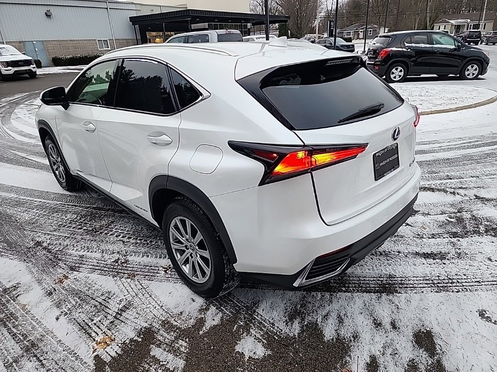 Used 2018 Lexus NX 300h AWD image 9