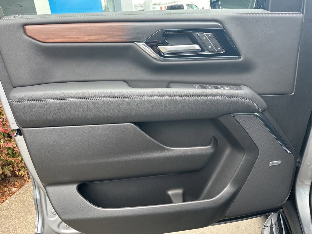 New 2026 GMC Yukon Denali image 17