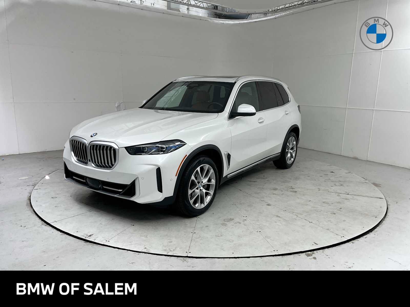 Used 2024 BMW X5 xDrive40i w/ Premium Package