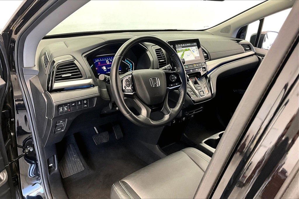 Used 2024 Honda Odyssey Touring image 13
