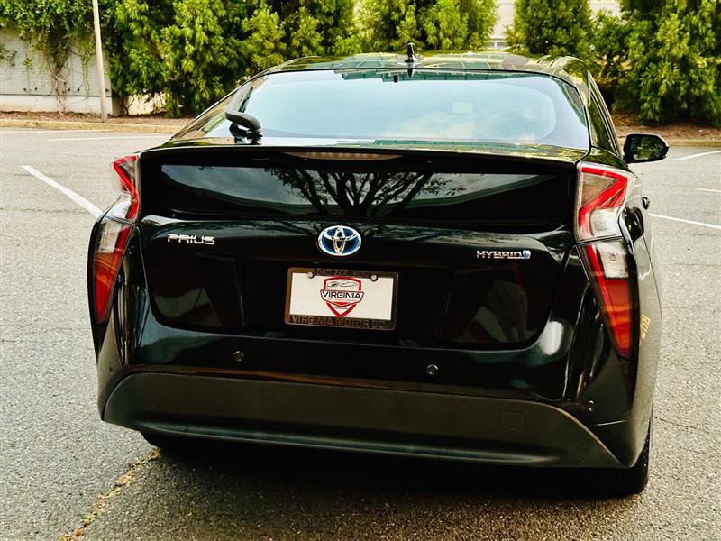 Used 2018 Toyota Prius Two image 7