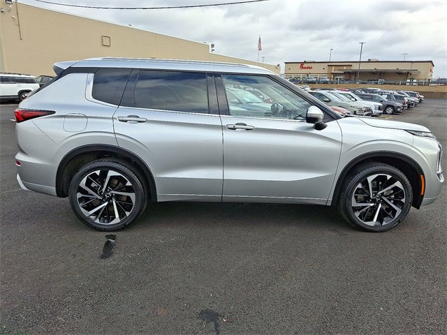 Used 2024 Mitsubishi Outlander SEL image 7
