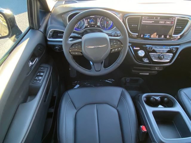 New 2026 Chrysler Pacifica Select w/ S Appearance Package FWD image 38
