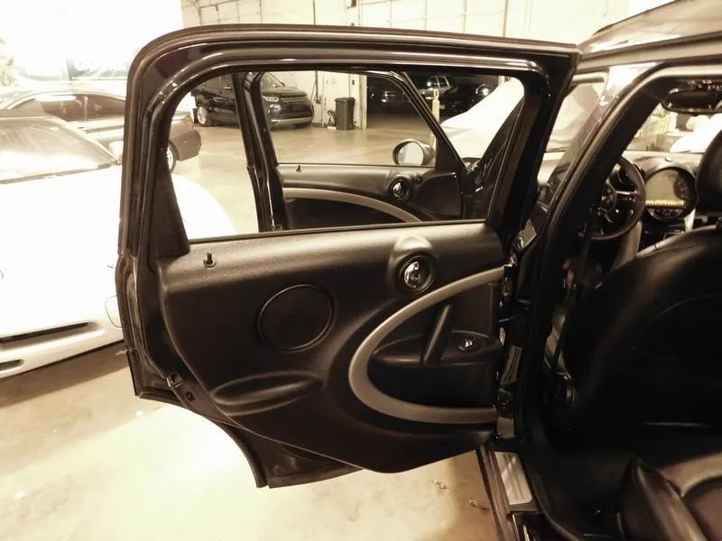 Used 2015 MINI Cooper Countryman w/ Premium Package FWD image 39