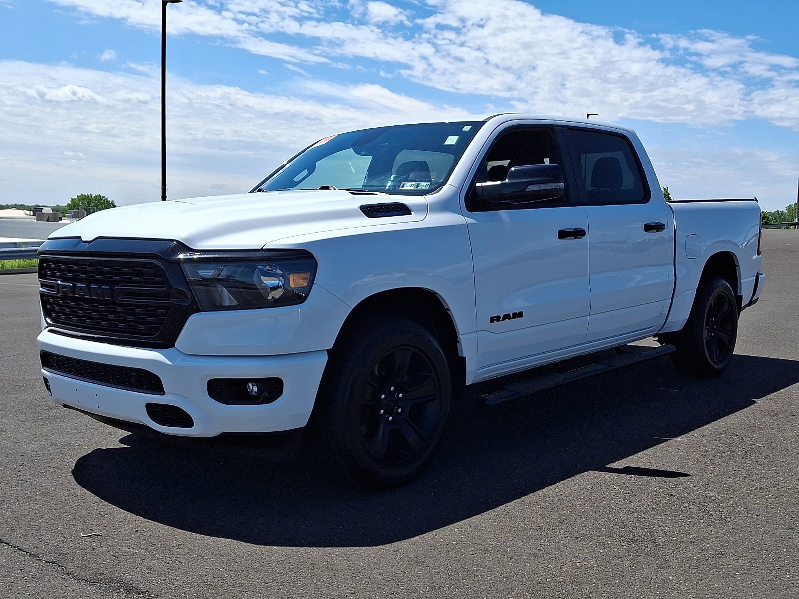 Certified 2023 RAM 1500 Big Horn AWD/4WD image 3