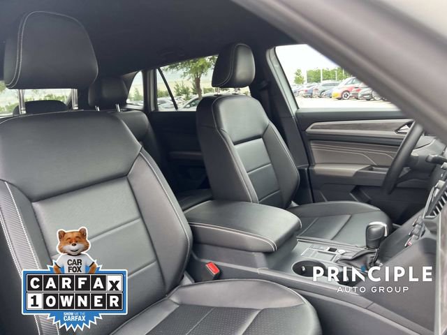 Certified 2023 Volkswagen Atlas Cross Sport SE FWD image 32