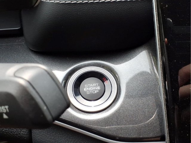 Used 2023 Jeep Grand Cherokee Laredo w/ Luxury Tech Group I AWD/4WD image 30